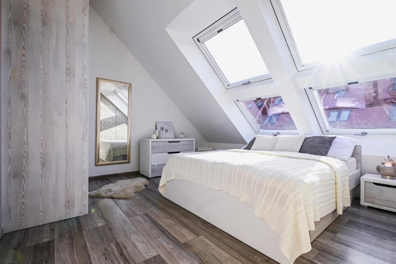 Luxury Apartment In The City Center Bratislava Exteriér fotografie