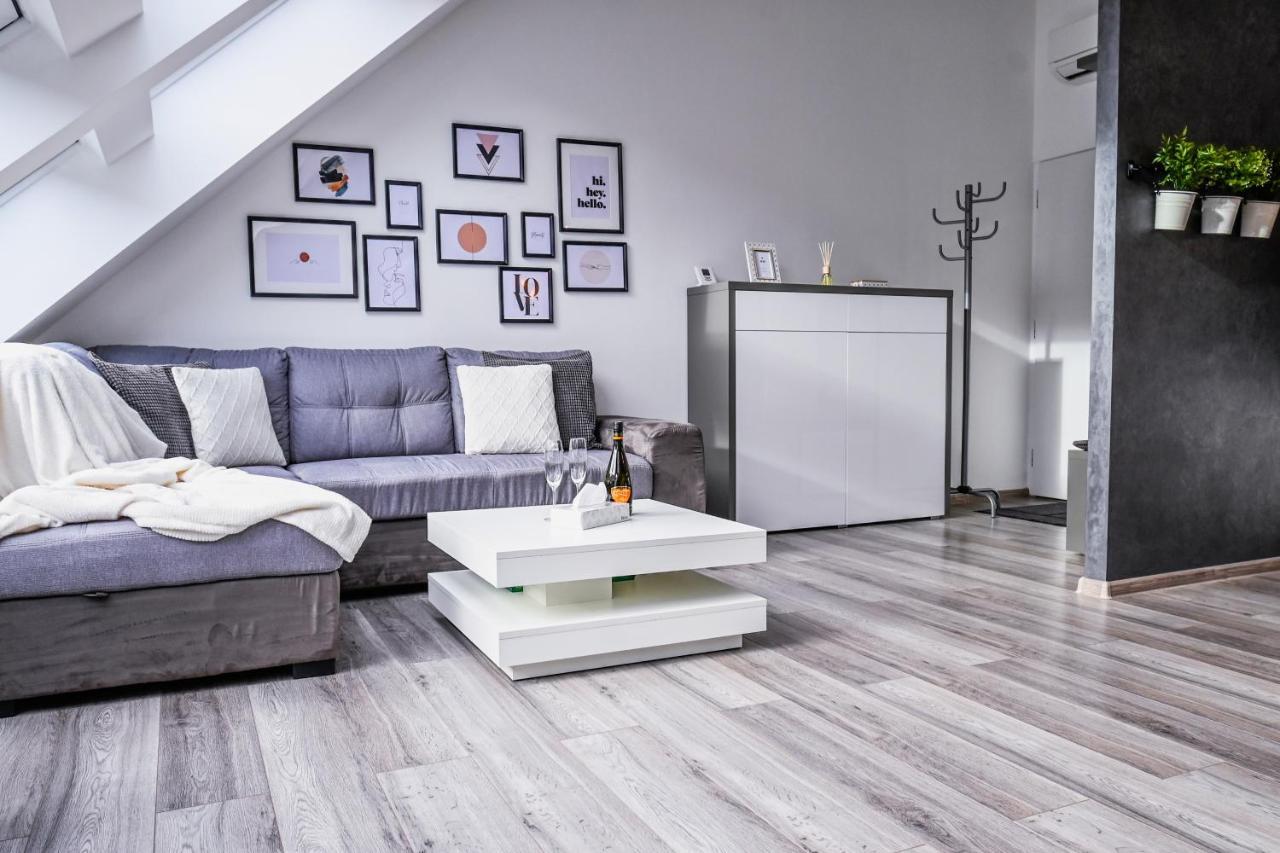 Luxury Apartment In The City Center Bratislava Exteriér fotografie