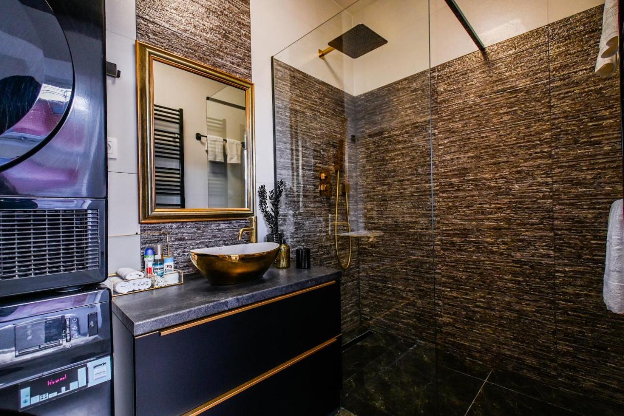 Luxury Apartment In The City Center Bratislava Exteriér fotografie