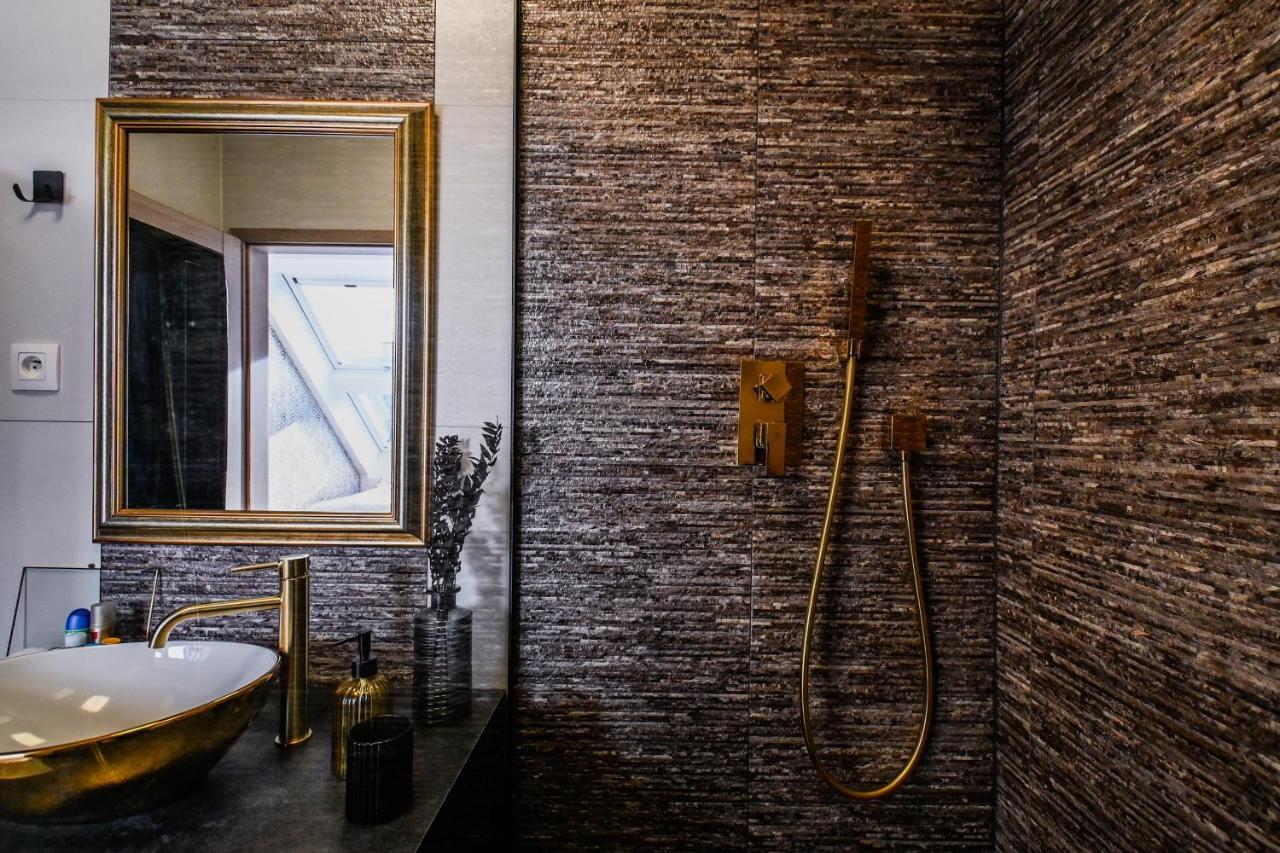 Luxury Apartment In The City Center Bratislava Exteriér fotografie