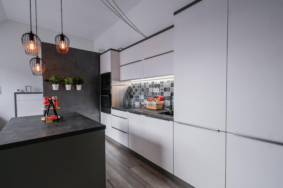 Luxury Apartment In The City Center Bratislava Exteriér fotografie